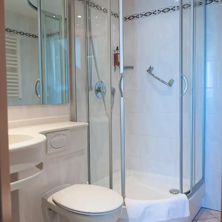 & Hotel