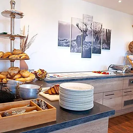 & Baiernrain